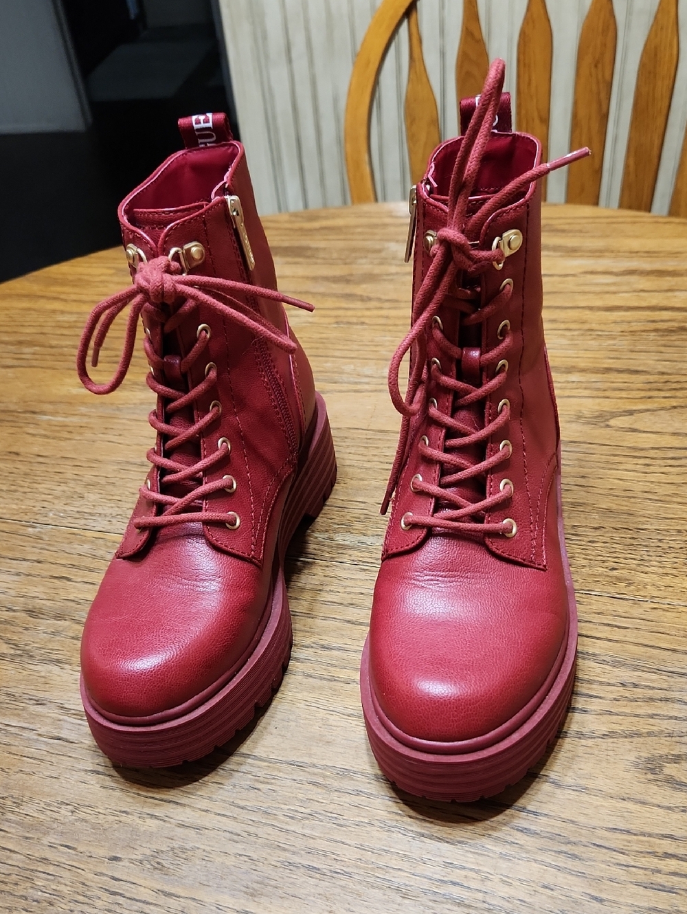 Guess Combat/Hiker Boots Size 8